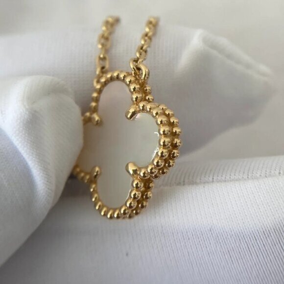 ✅Authentic Van Cleef & Arpels 18K Yellow Gold Necklace - Picture 10 of 11